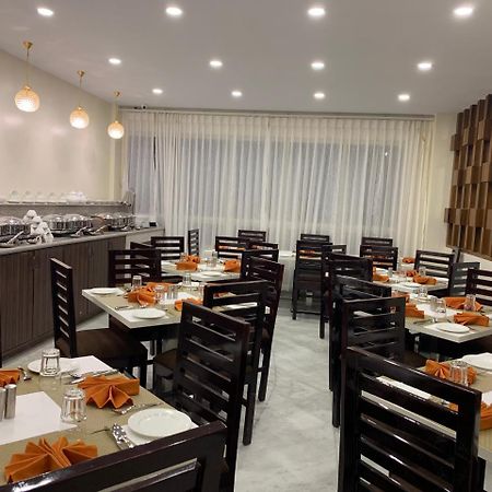 The Aryan Regency Hotel เปลลิง ภายนอก รูปภาพ