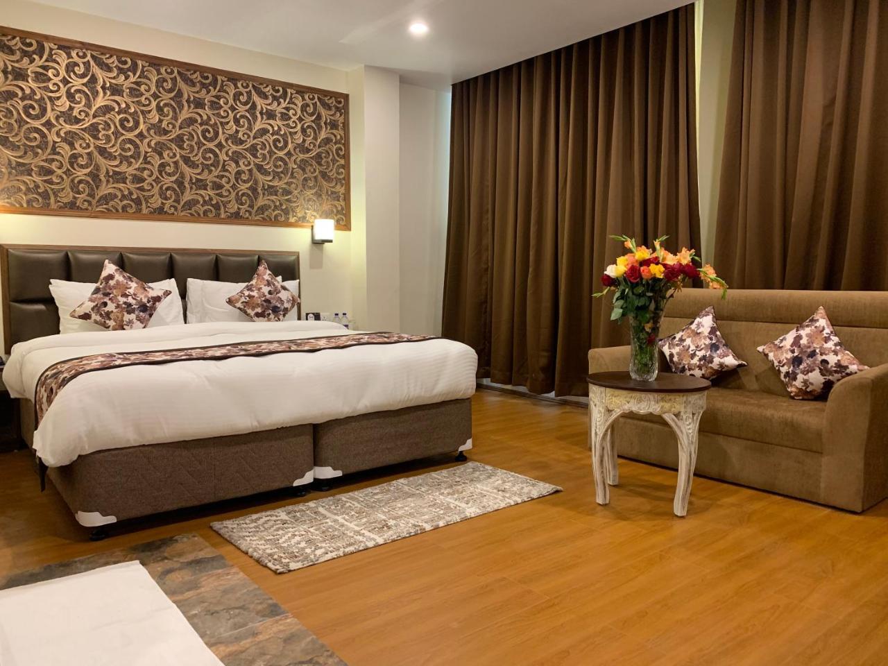 The Aryan Regency Hotel เปลลิง ภายนอก รูปภาพ