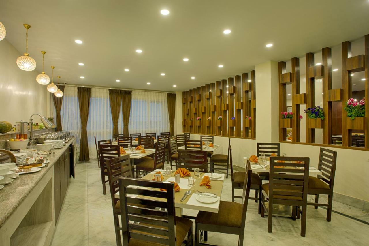The Aryan Regency Hotel เปลลิง ภายนอก รูปภาพ