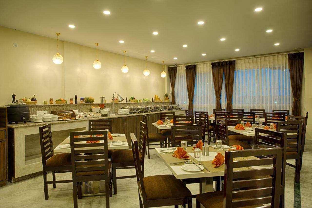 The Aryan Regency Hotel เปลลิง ภายนอก รูปภาพ